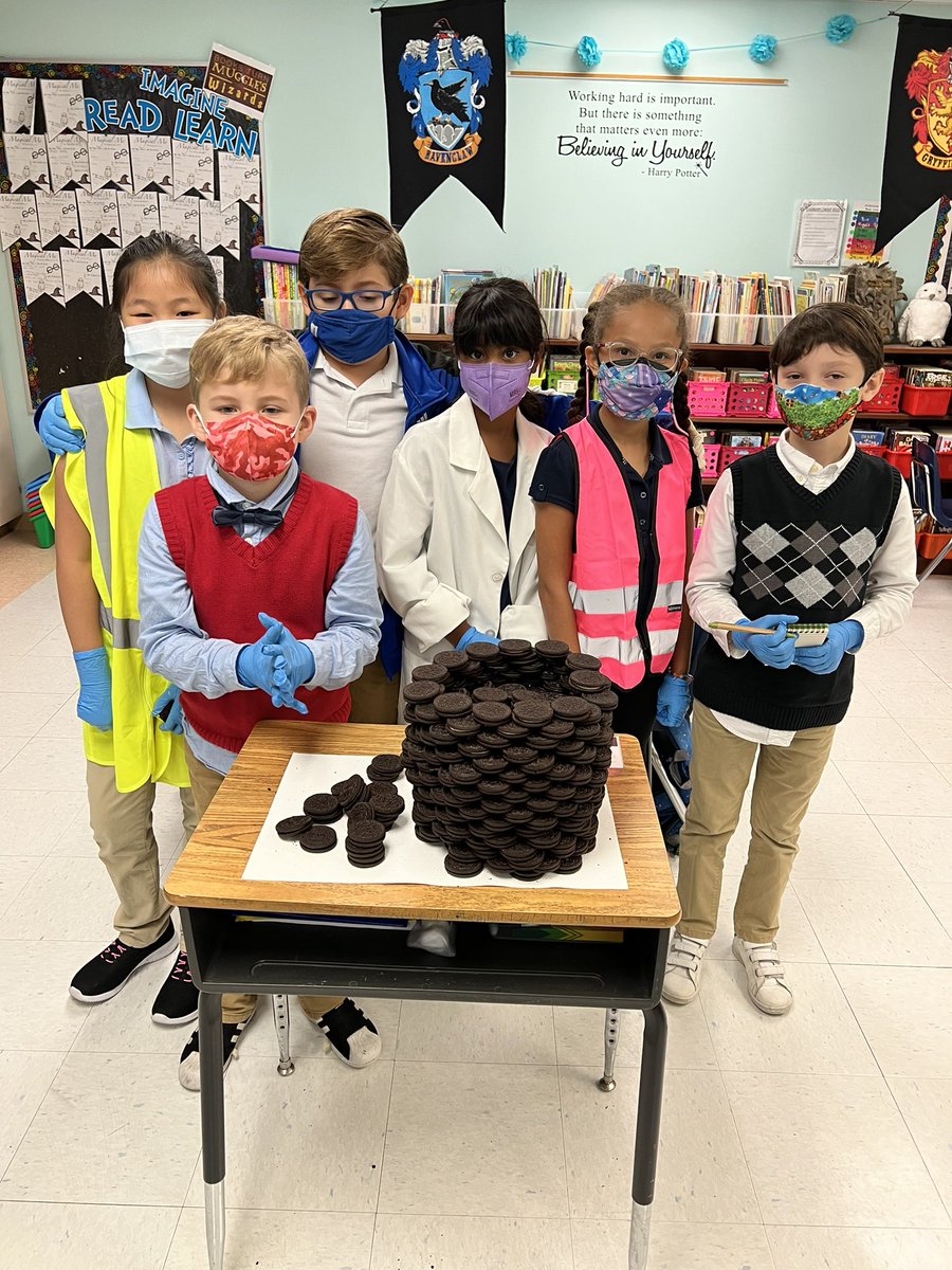 drdebi2b's tweet photo. STEM DAY in my magical classroom @ManateeBayElem Oreo Tower Challenge: Slytherin for the win 14 1/2 in tall. @BrowardSTEM @browardschools @hdevaughn @suptvcartwright https://t.co/2Y4ae4LEFX