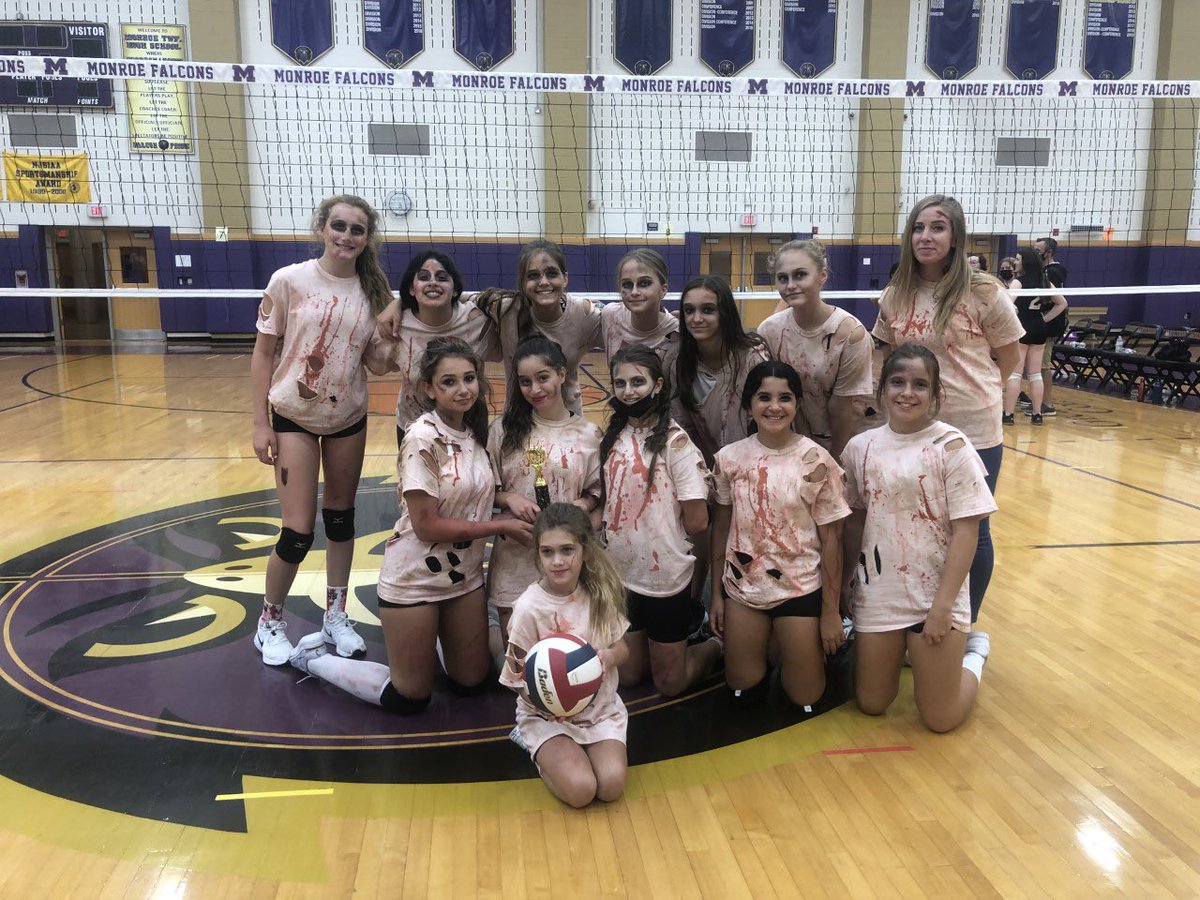 swidermath's tweet image. Congrats to the JSMS Girls’ Volleyball Team! In yesterday’s Halloween Tournament: ✅undefeated in pool play ✅1st place in 2 sets in finals ✅ winner of Best Costume. I’m honored to coach this extraordinary group of ladies. @OB_JSMS_Rezes @OBVBCOACH @DiMino_AD @OBSupCittadino