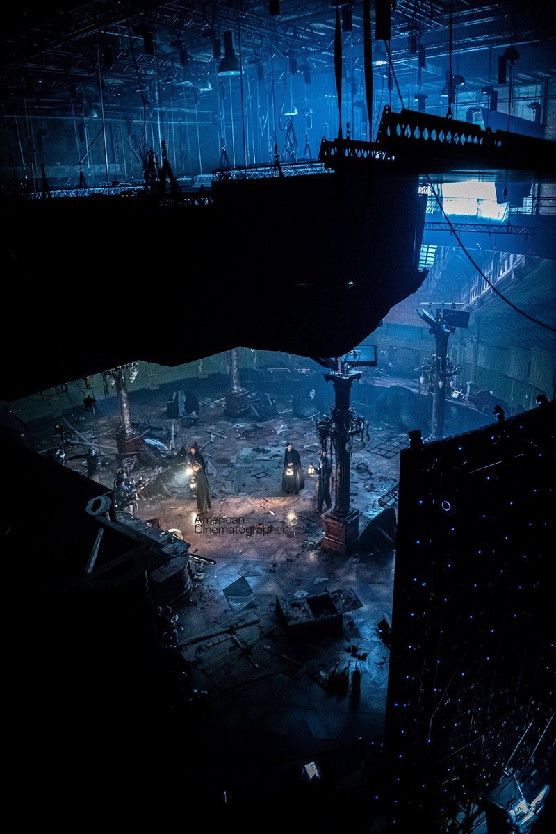 1899Netflix's tweet photo. 📸 Behind the scenes on the virtual production stage for 1899! https://t.co/wMbgUSk8Uw