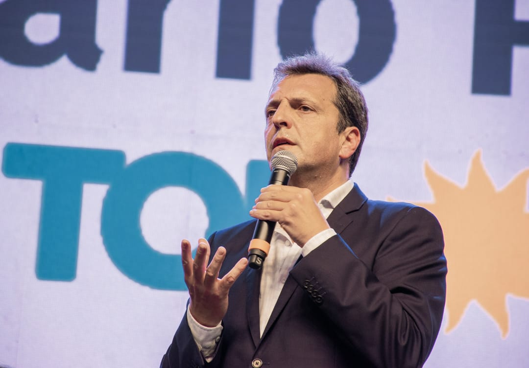 _Eduardo_Diaz's tweet photo. Sergio Massa: "Trabajo, educación, producción, seguridad y defensa de nuestras PYMEs deben ser los pilares. Seguimos creyendo en la Argentina de la movilidad social ascendente y necesitamos que voten por el futuro, no volvamos para atrás, digámosle sí al futuro”
#PlenarioPBA https://t.co/qpJeGooKMX
