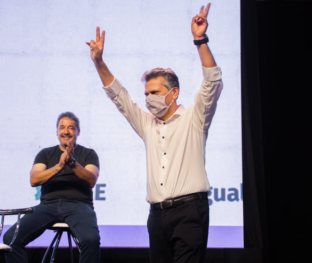 _Eduardo_Diaz's tweet photo. Sergio Massa: "Trabajo, educación, producción, seguridad y defensa de nuestras PYMEs deben ser los pilares. Seguimos creyendo en la Argentina de la movilidad social ascendente y necesitamos que voten por el futuro, no volvamos para atrás, digámosle sí al futuro”
#PlenarioPBA https://t.co/qpJeGooKMX