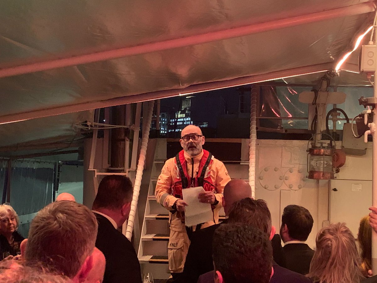 sewheatley's tweet photo. A huge thank you to all who came to RNLI fundraiser on #HQSWellington last night. Excellent evening with £11K raised towards replacing Tower Lifeboat Station. Big thank you to those who bid and those who gave prizes #londonkayak #thamesrockets #shangrilahotel #exclusiveballooning https://t.co/IAEr7BtT0u