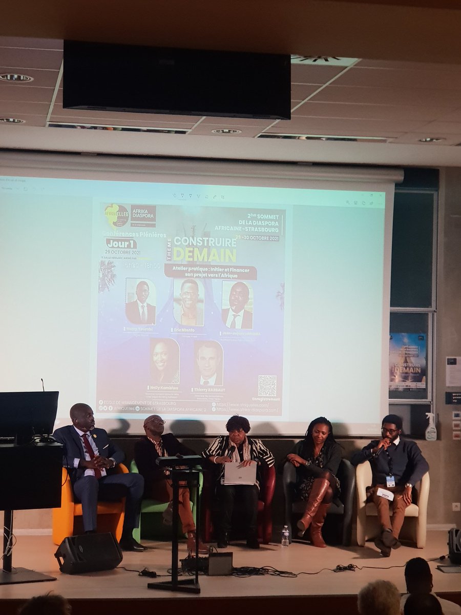 Afriquelles tweet media