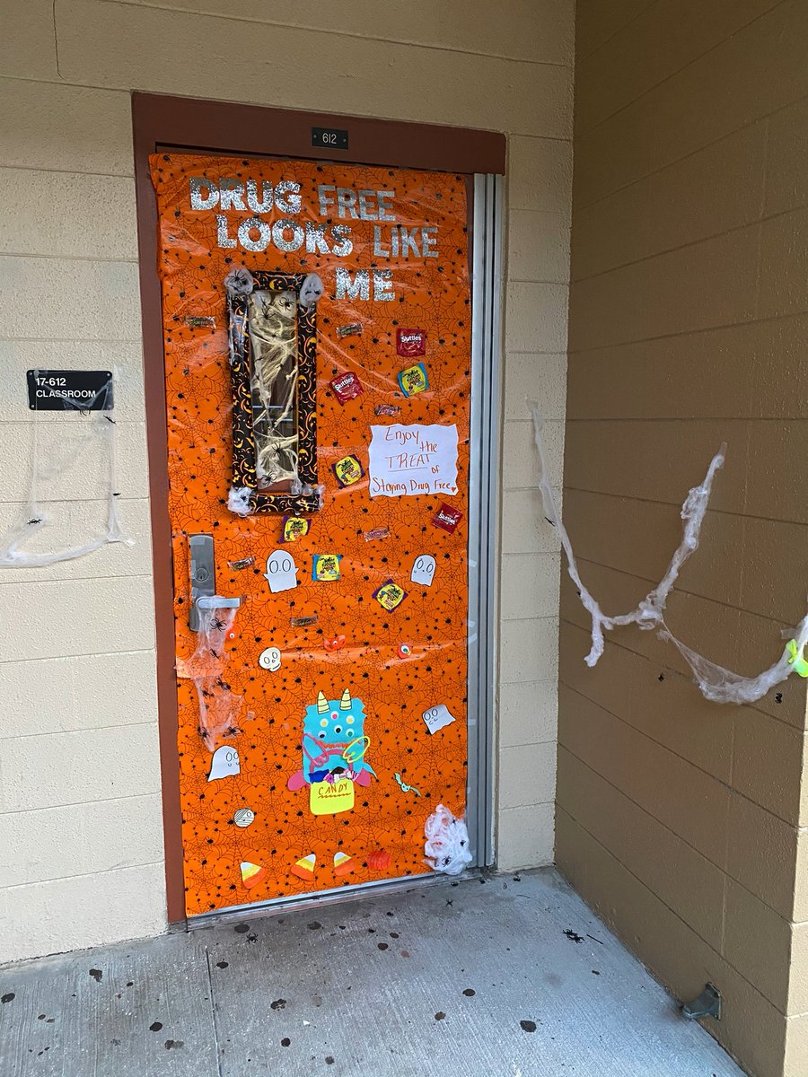 pascohighss's tweet photo. Here is the WINNER of our Red Ribbon Week Door Decorating Contest, Mrs. Lennard’s homeroom!!! Follow this thread for our 2nd place winner and honorable mentions! https://t.co/mtciKCDnbt