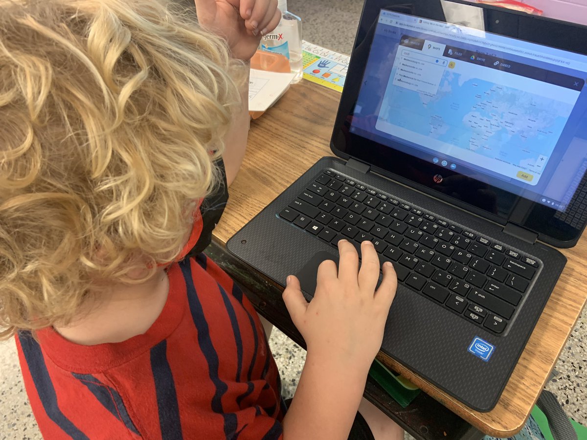ITRTtinytech's tweet image. Grade 1 students used @BookCreatorApp to create their own digital books to show where they live. They added selfies then searched for maps to add to their book. Next lesson they will record themselves reading to share with others! @HanoverSchools @KristenFHouston #mestech