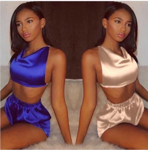 ConfidenceLinge's tweet photo. Simon says get fancy 💋 and shop 🛍 Confidence Lounge in our Astarte satin Set available in 💙⭐️
https://t.co/z3dwlYXXND
#luxuryvibes #confidencelingerie #luxuryblackgirls #luxuryboutique #lingerievibes🤤 #lingerieset #goddessvibes👑 #boujeebabe💋 #boujeebabetribe https://t.co/RisT93wbv7