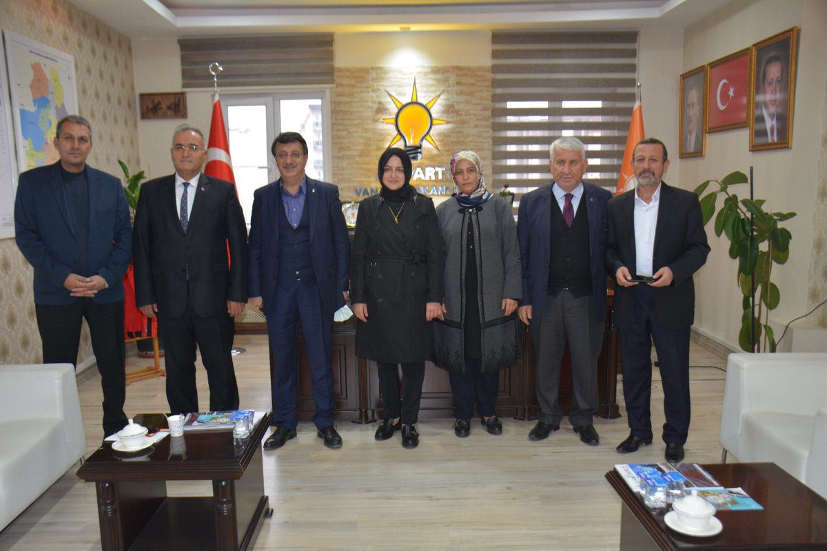 23-24 Dönem Van Milletvekilimiz  ve Cumhurbaşkanı Baş Danışmanı Sn <a href="/gulsenorhan/">Gülşen Orhan</a> AK Parti Van İl Başkanlığımızı ziyaret etti. 

Ziyaretlerinden ötürü teşekkür ediyorum . <a href="/erkankandemir/">Erkan Kandemir</a> 
<a href="/hasandogan/">Hasan Doğan</a>