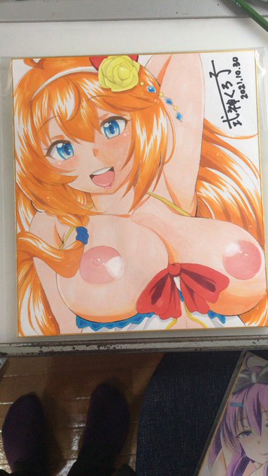 わずか2点ですが、一点物の色紙も描きました!
いや〜、アナログ絵はやっぱり難しい!
たまに描くと楽しいんですけどね😉 