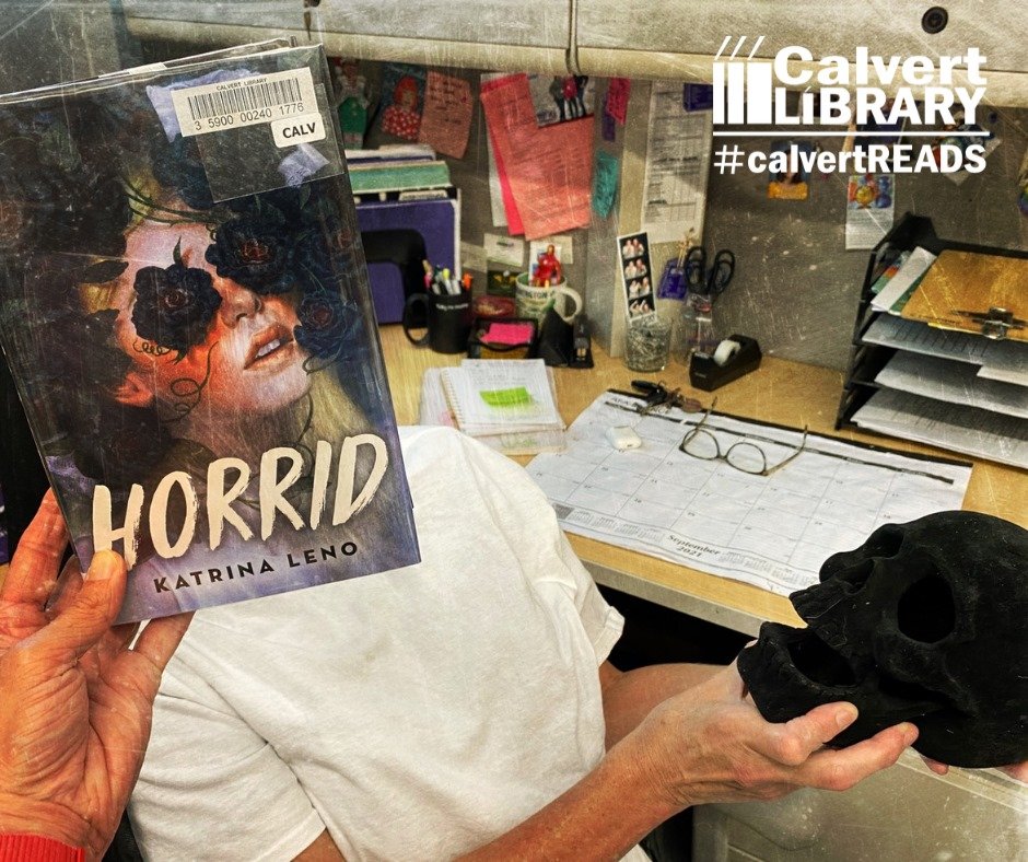CalvertLibrary's tweet photo. Wishing you a perfectly horrid, spooktacular, and delightful Halloween weekend!

#BookFace #calvertREADS #CalvertLibrary #MDlibraries https://t.co/Bp0MKVUHQc