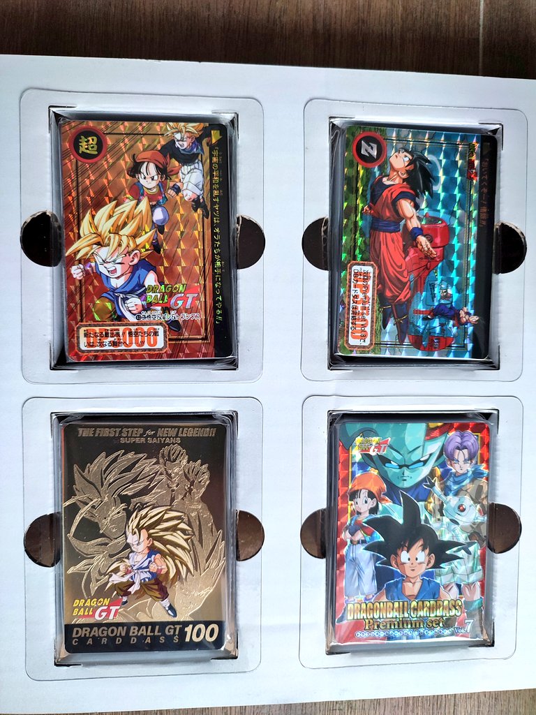 Dbzcollection's tweet image. Voici enfin arrivé à la maison a #DragonBall  #Cardass premium set box 7
Plus qu à scanner cela pour le site. 
#Songoku #Pan #Trunks #Dbgt #DragonBallGt #DragonBallZ