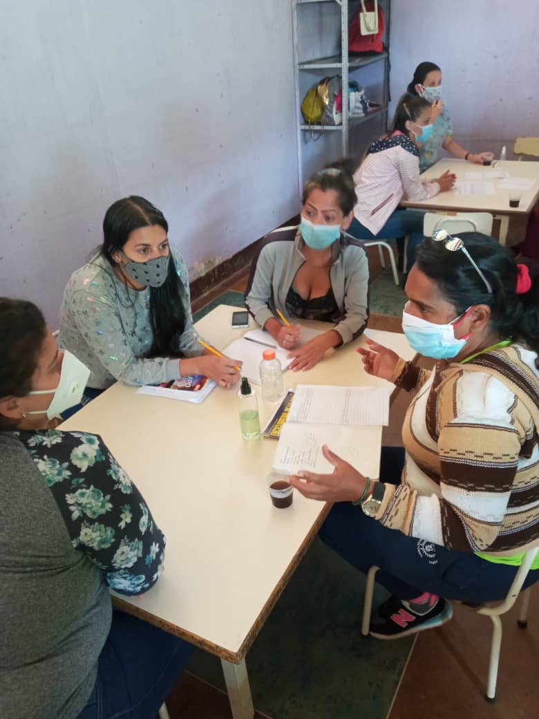 ClifMacarao's tweet photo. #EnTuRostroLaHistoria Jornada de Autoevaluación Institucional y Comunitaria,CEINS CENAIN I, #DecimosPresente #macaraotieneconque .@radiomacaraofm .@DIYF_ZEDC .@MPPEDUCACION .@ZonaEducativaDC .@gracielamarilis .@Nancyor7 .@RosangelaOrozco .@gtorodelara .@yelitzePSUV_ https://t.co/nPSBNhCzgj