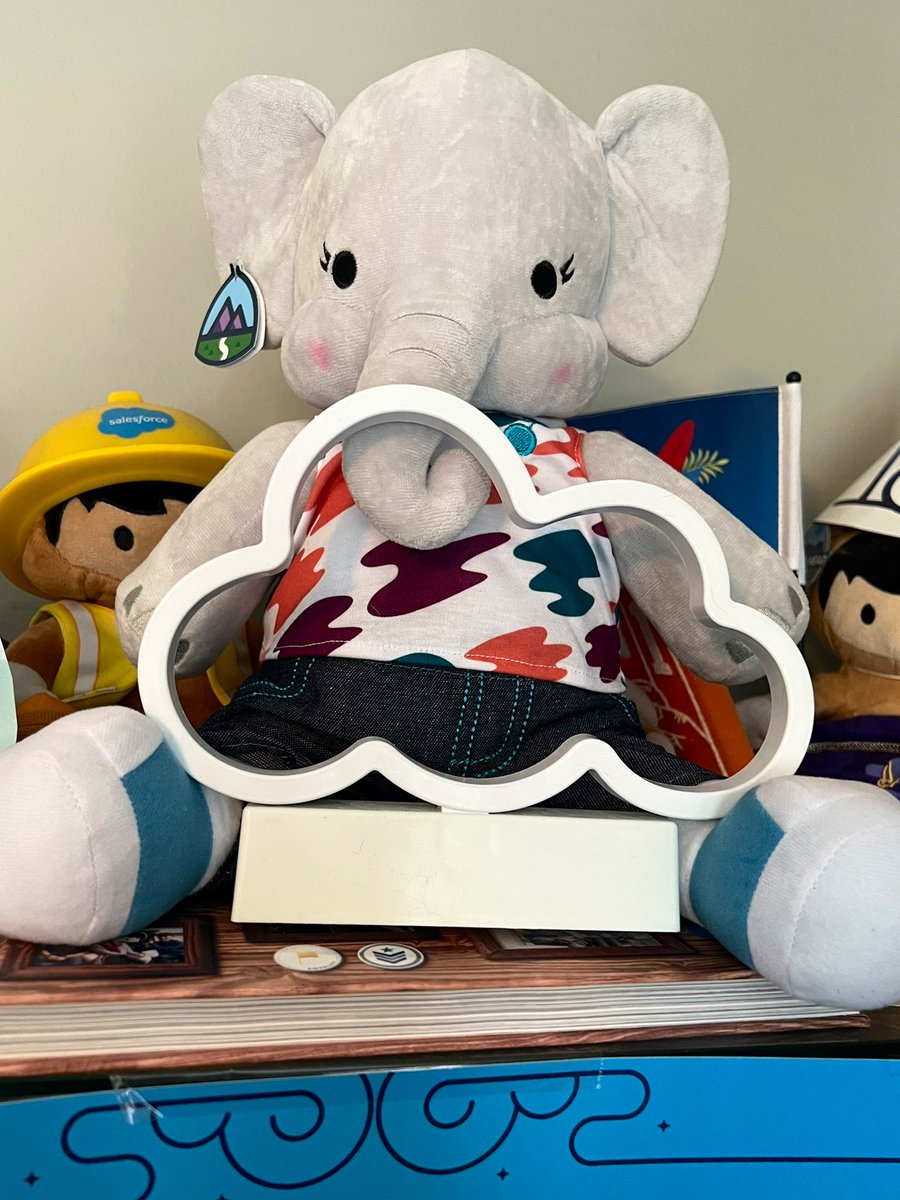 MsSwank's tweet image. You can’t spell truth without RUTH! 🐘#SourceOfTruth #MultituskingElephant @SalesforceArchs