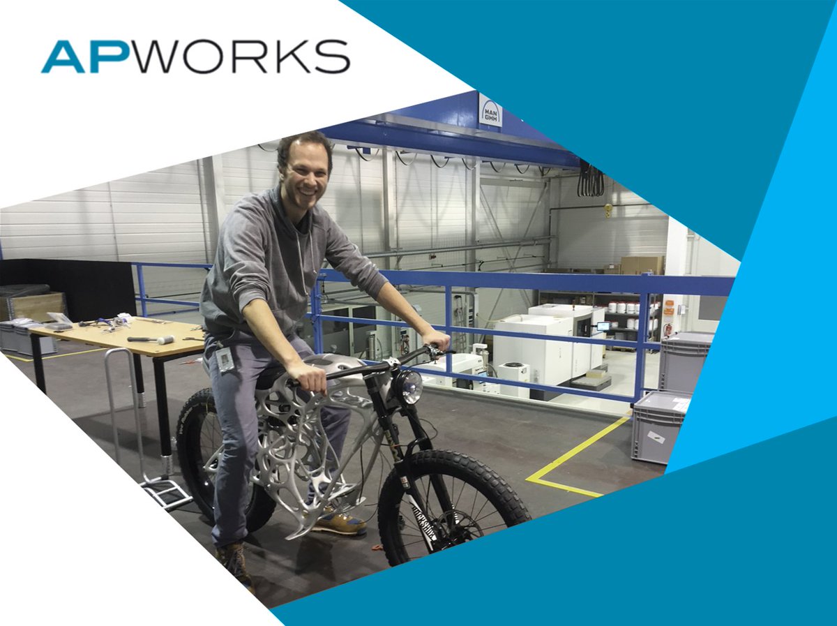 Making the Light Rider (21/25)
Now it really looks like a bike... although with quite a few critical pieces still missing. But it is possible to sit on it, and of course everyone wants to try it out. Niels looks pretty happy in this picture!