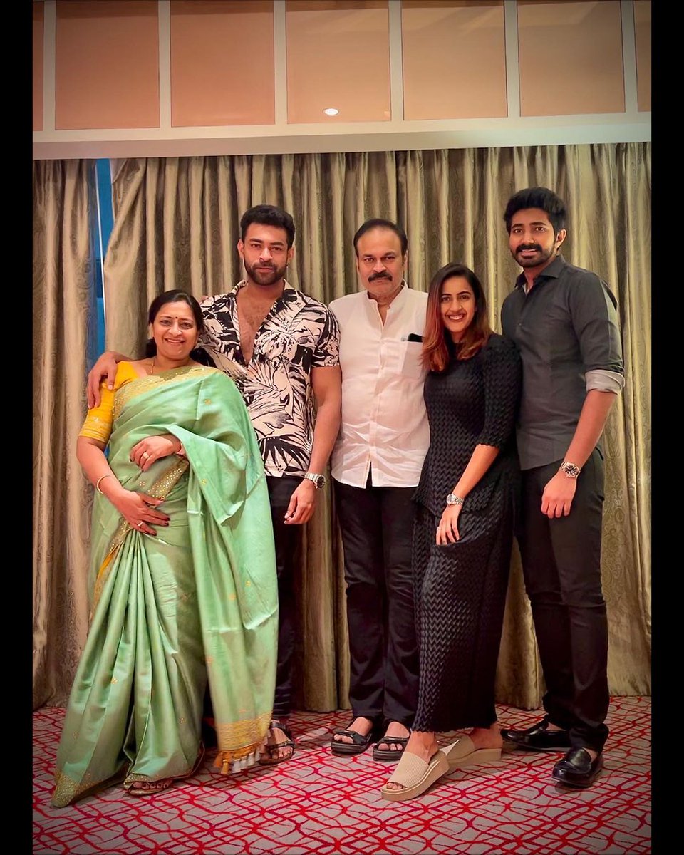 IAmBhargav_VT's tweet photo. No caption needed 😍
 #MegaBrother @NagaBabuOffl garu
#MegaPrince @IAmVarunTej
#MegaPrincess @IamNiharikaK #HBDNagaBabu https://t.co/l4YHOSHiG1