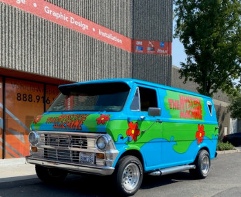 WF_Impressions's tweet image. While the company specializes in #FleetGraphics, @VehicleWrapsInc does it all, including #IndoorGraphics, vehicle color change work, and special projects.

Learn why the company chooses to partner with @AveryDennison to stay at the top of the wrap game: ow.ly/1WFk50GAjxE