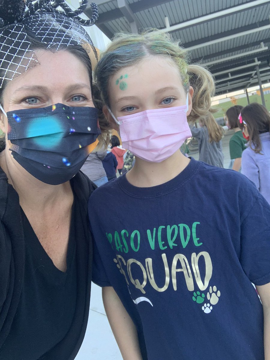 CM_LisaKaplan's tweet photo. It might embarrass my kids but I love wearing my spider hats when dropping them off at school this time of year. The joy I see in other scholars faces is so worth it. #PumaPride #PasoVerde #Natomas https://t.co/AB1wXvKlGQ