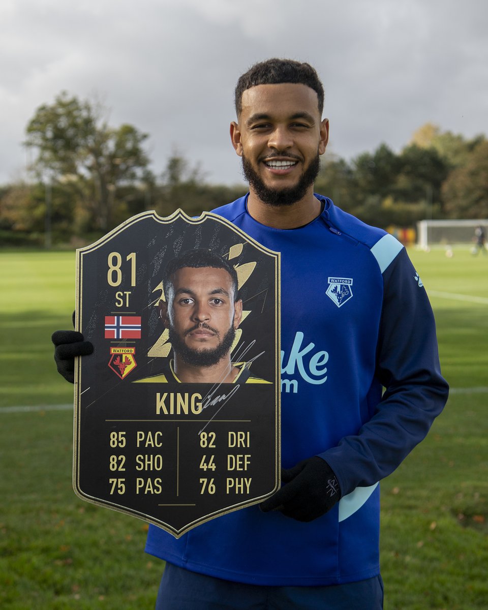 🚨 𝐂𝐎𝐌𝐏𝐄𝐓𝐈𝐓𝐎𝐍 𝐓𝐈𝐌𝐄 🚨

For your chance to win one of our signed #FIFA22 TOTW cards...

▪️ Like and retweet this post
▪️ Comment 🇸🇳 or 🇳🇴 for which card you'd like to win!