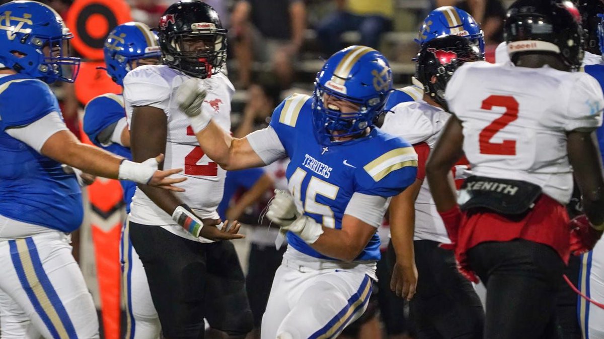 BayouPreps's tweet photo. Alexander Villavaso, Anna Claire Jones win Barker Honda Athletes of the Week contest https://t.co/AvIquJFSAV https://t.co/jp6yYpSOVr