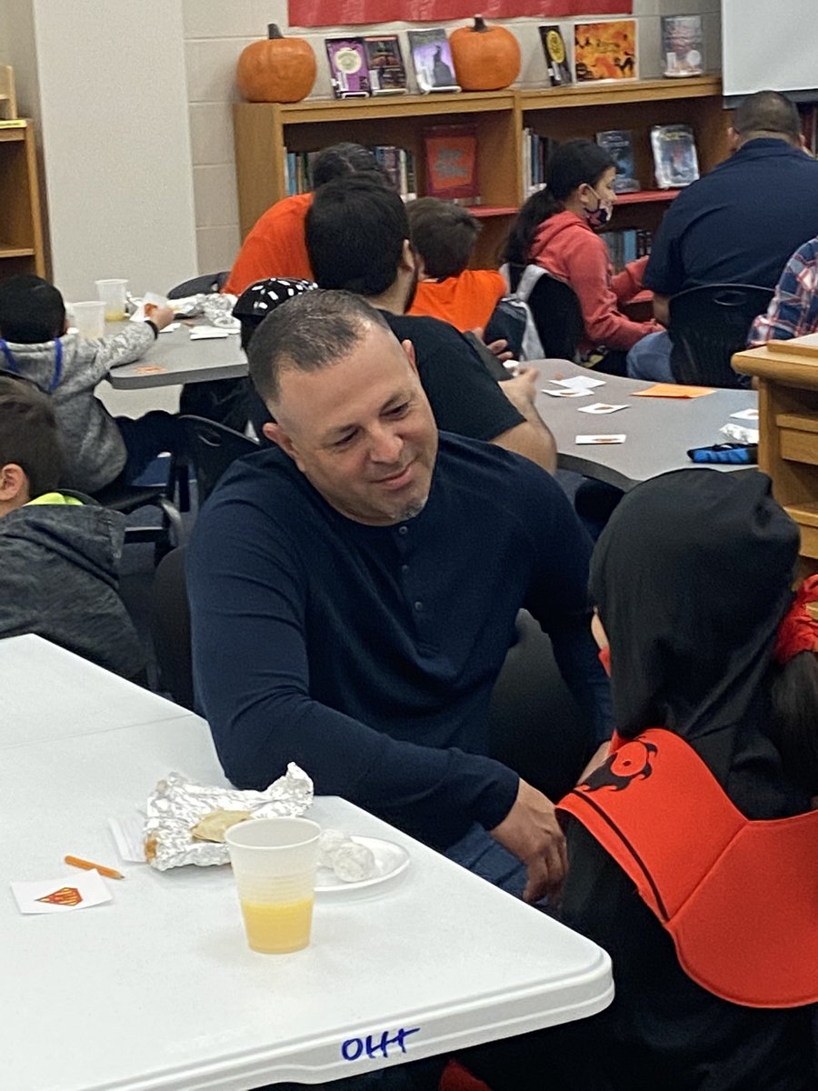 NISDOHT's tweet image. Great turnout for our first All Pro Dads meeting! #OHTreunited #dadsrock #hubofthecommunity @AllProDad @NISD