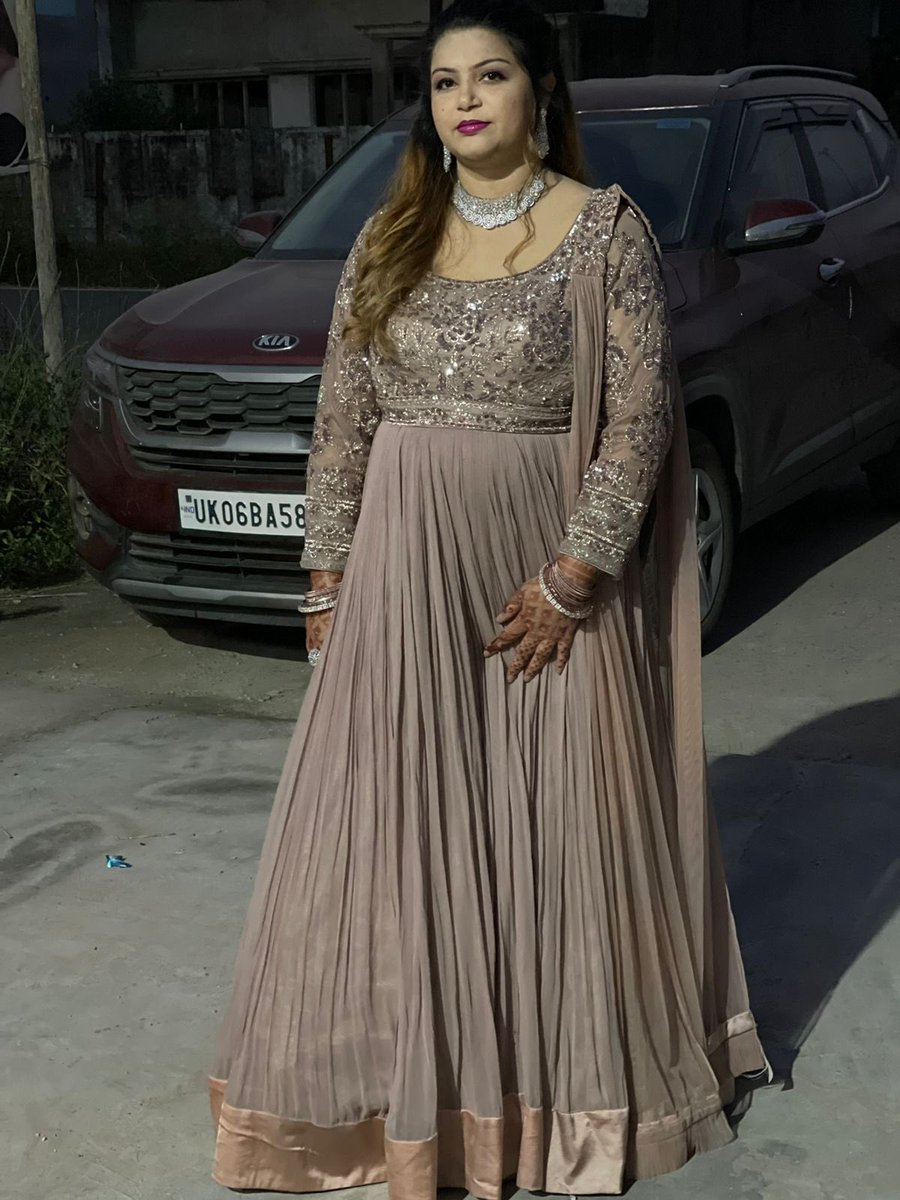 mahimakeover's tweet photo. #mahimahimakeover #unisex #salon #karvachauth #spical #makeup  city one Bhurarani road near by nazara hotel con :6202747774 https://t.co/PLnEcT0G48