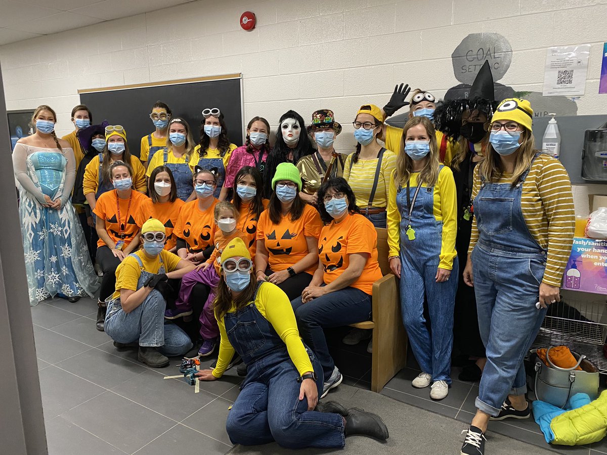 KateFennell10's tweet photo. It’s been a minion since we had so much fun! Happy Halloween! 🎃@LeslieFrostPS @Mrs_L_Addison @kathy2271 @missfinney_ @MsNikkiECE @MmeEllis12 @AngieDShows @AlyssaSharpe131 @Steph_gilmore https://t.co/2qpWqZuQUR