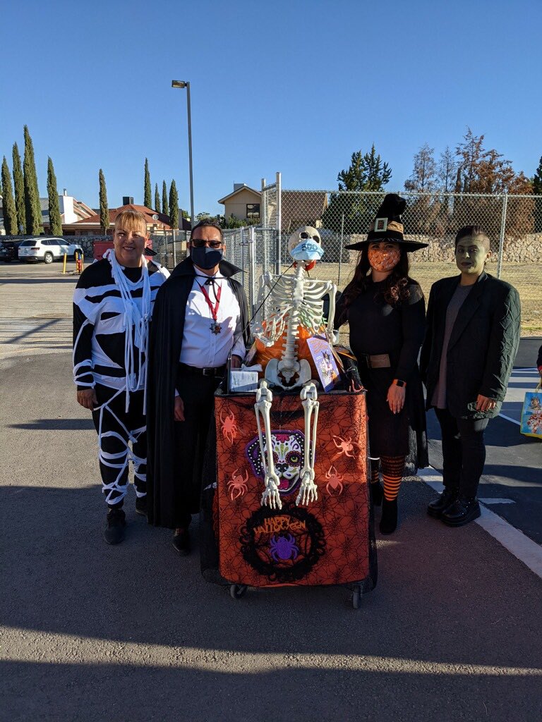 ramosclaudiay's tweet photo. LOVE ❤️ my pre-K buddies!!! Traditional Halloween characters in our Pre-K level!!!! @HBall_ES @ARamirez__HBES @gmeza_HBES @cataldi_melissa @AGarcia_HBES https://t.co/F1rPyaIhGd