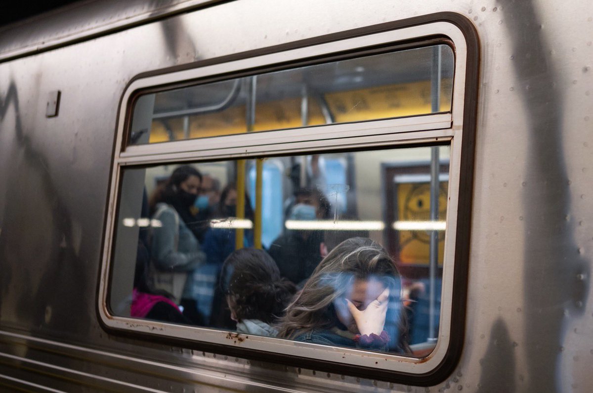 __HeavyP's tweet photo. Subway Chronicles 🚅 https://t.co/n2uvyJLjL0