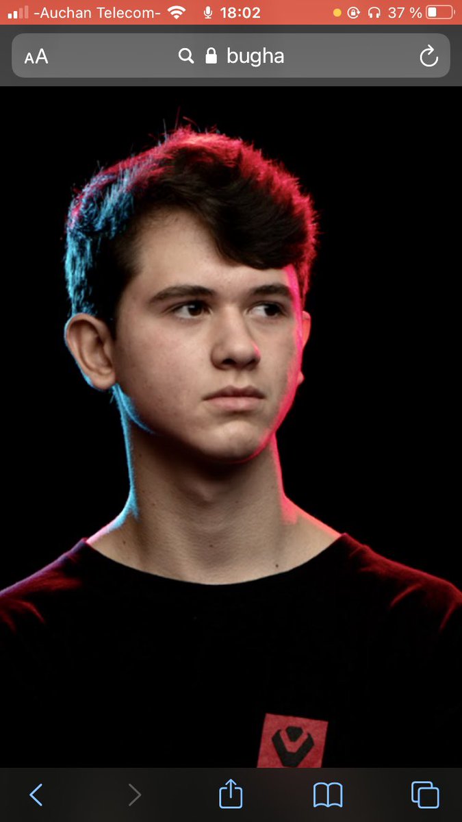Anthony2Info's tweet photo. OFFICIEL Anthony se qualifie à la 2 eme édition de la world cup fortnite en écrasant le champion du monde bugha lors de la dernière coupe du monde , Anthony compte bien finir premier et compte sur le soutien de choper130381 https://t.co/x5AKhiXdPI