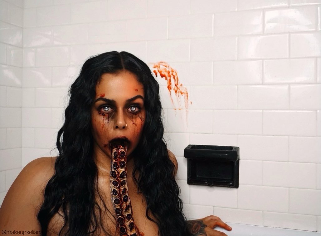 ElianaAnswers's tweet photo. Octopussy 3000😭😂😂🥴 

More details on https://t.co/Zi5bDlnZq3 

Used @mehronmakeup products! 

#HALLOWEEN #content #ad #cosplay https://t.co/d0qGixbt0V