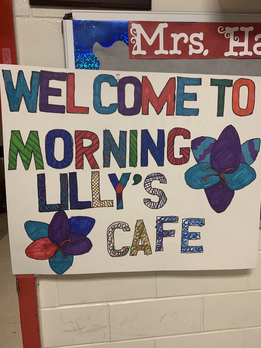 CMSsocialst8's tweet photo. Lilly’s Cafe was a yummy treat this morning! Veggie quiche and fruit kabob for me! So proud of your cafe! #CardinalPride ⁦@CMSCardinals⁩ ⁦@ClintonMoCards⁩ https://t.co/NYPdPy0MSE