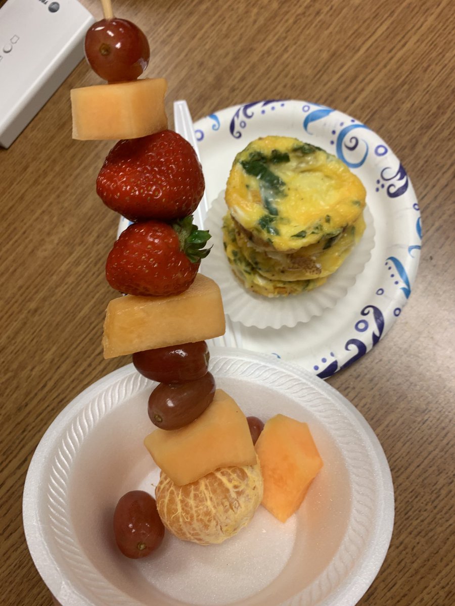 CMSsocialst8's tweet photo. Lilly’s Cafe was a yummy treat this morning! Veggie quiche and fruit kabob for me! So proud of your cafe! #CardinalPride ⁦@CMSCardinals⁩ ⁦@ClintonMoCards⁩ https://t.co/NYPdPy0MSE