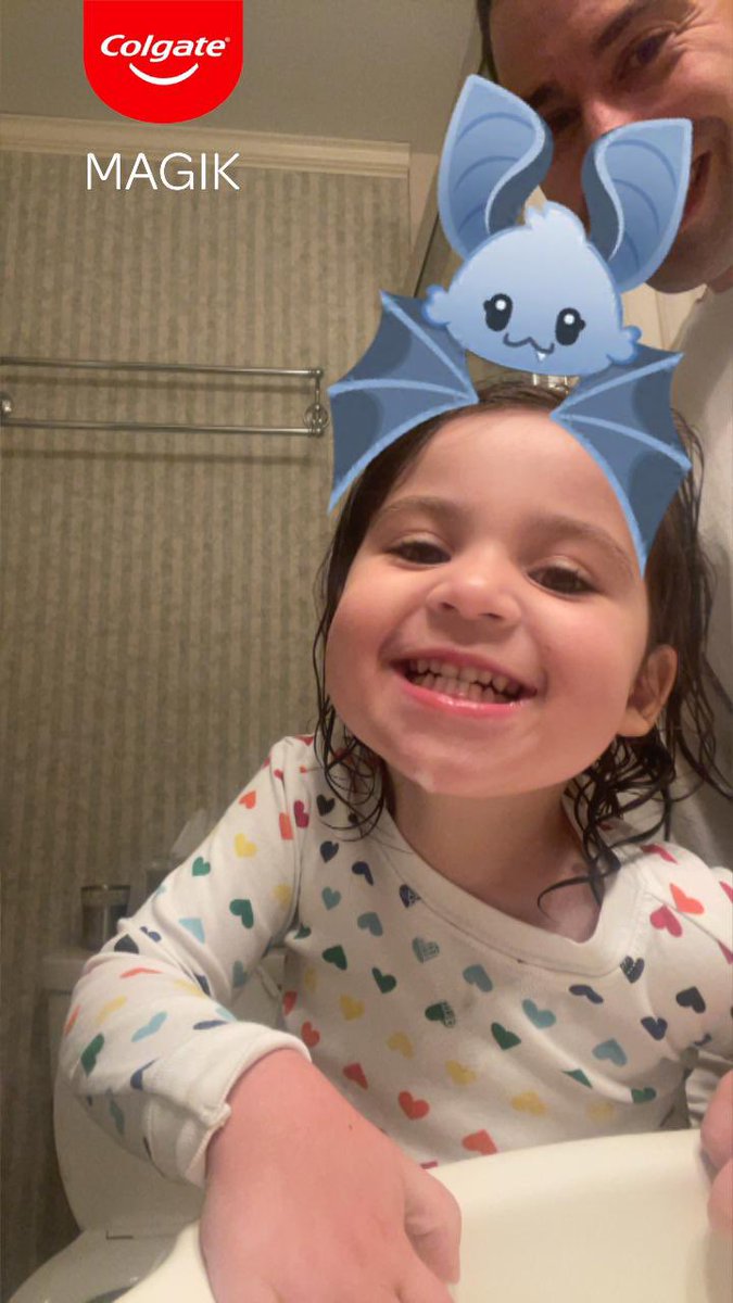 michaelmarcus9's tweet image. Hey @Colgate someone is loving her spooky smile 🧙‍♀️🦇😬🦷🪥 #magiktootbbrush #colgatesmile