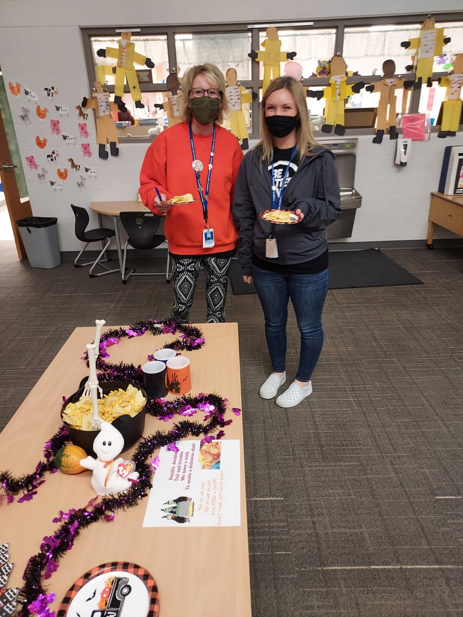 Elementary staff gathering in the orange pod today.  So good to catch up with everyone!! <a href="/KMElem/">KM Elementary School</a>