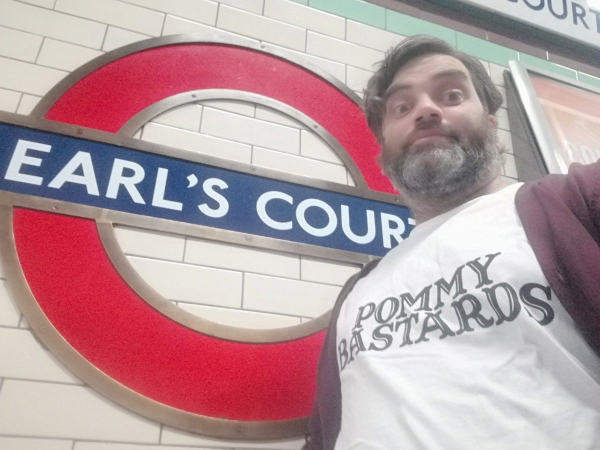 stemorgs's tweet photo. Brilliant first day of @DistShoresConf! And given I was wearing this t-shirt, and passing through that station, I couldn't not take a sneaky selfie! #DistantShores https://t.co/kbAwY8l2BW