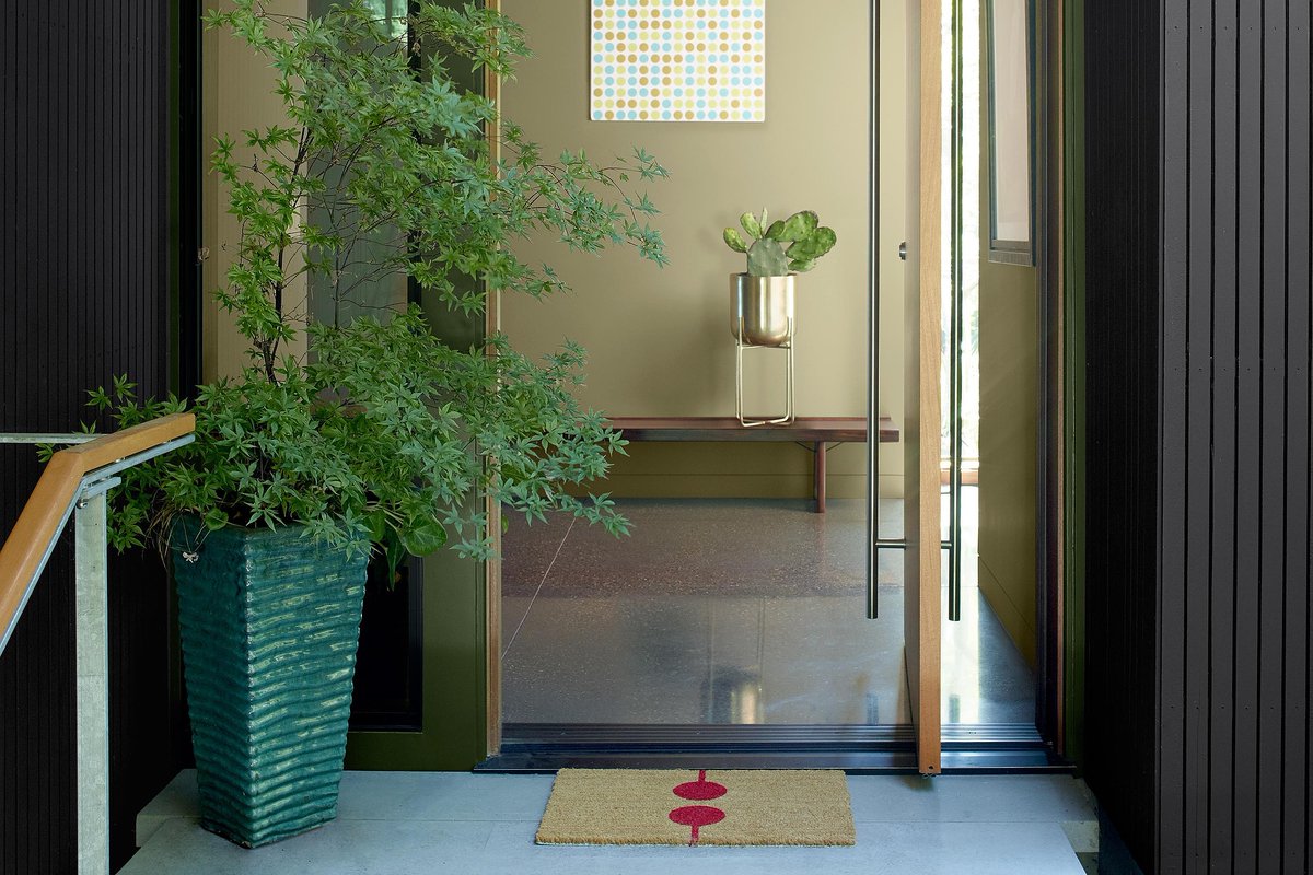 Find Zen with Great Barrington Green HC-122, balanced beautifully with Elemental AF-400. Contact us to plan your next paint project. #benjaminmoore #benjaminmoorecolors