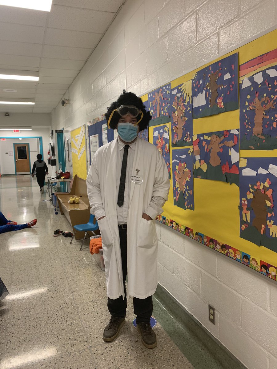 Harrisontdsb's tweet photo. @Harrisontdsb students and staff shoeing  #spooky #schoolspirit this #funfriday @tdsb https://t.co/blc1fgAa6m