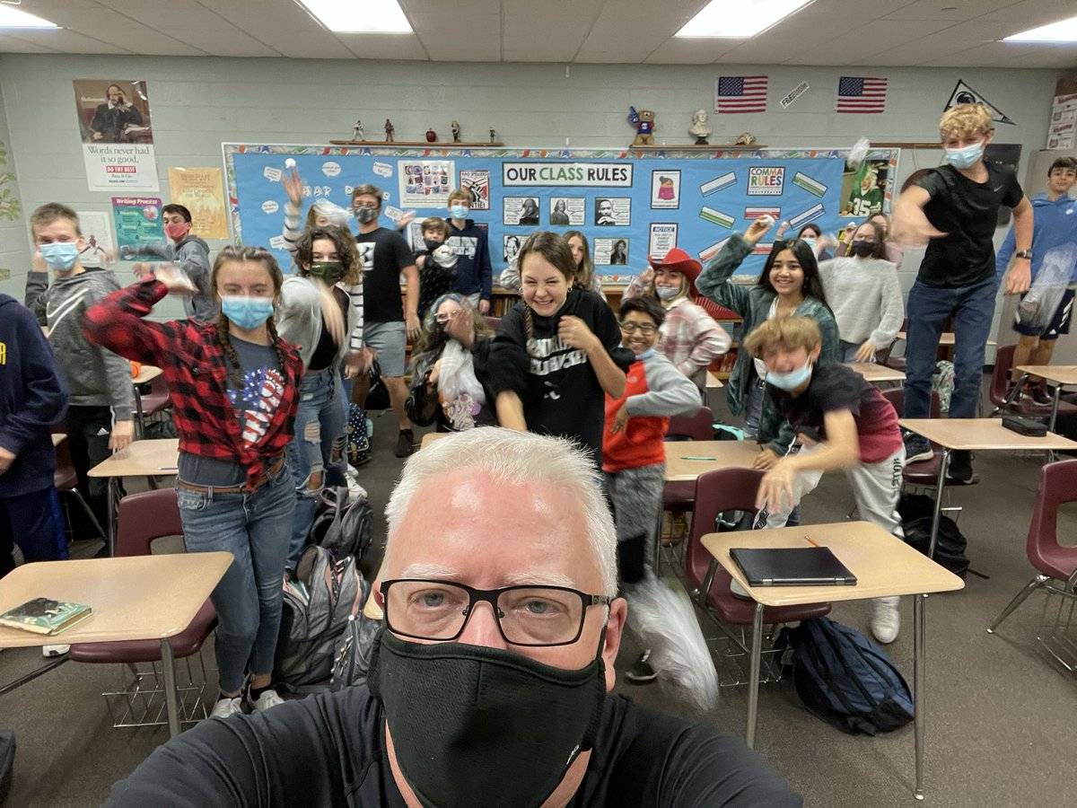 Charlie Sines tweet media