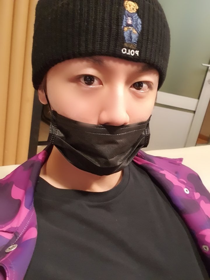dddhhh_314's tweet photo. 나는 모자를 좋아하는데 그중에 비니 제일 좋아함! 근데 사랑하는 에세푸가 비니를 쓴다?  그럼 더더 사랑하는 수밖에,,❤️
〰️〰️〰️비니 쓴 에세푸 타래〰️〰️〰️ https://t.co/XF5NNgtXga