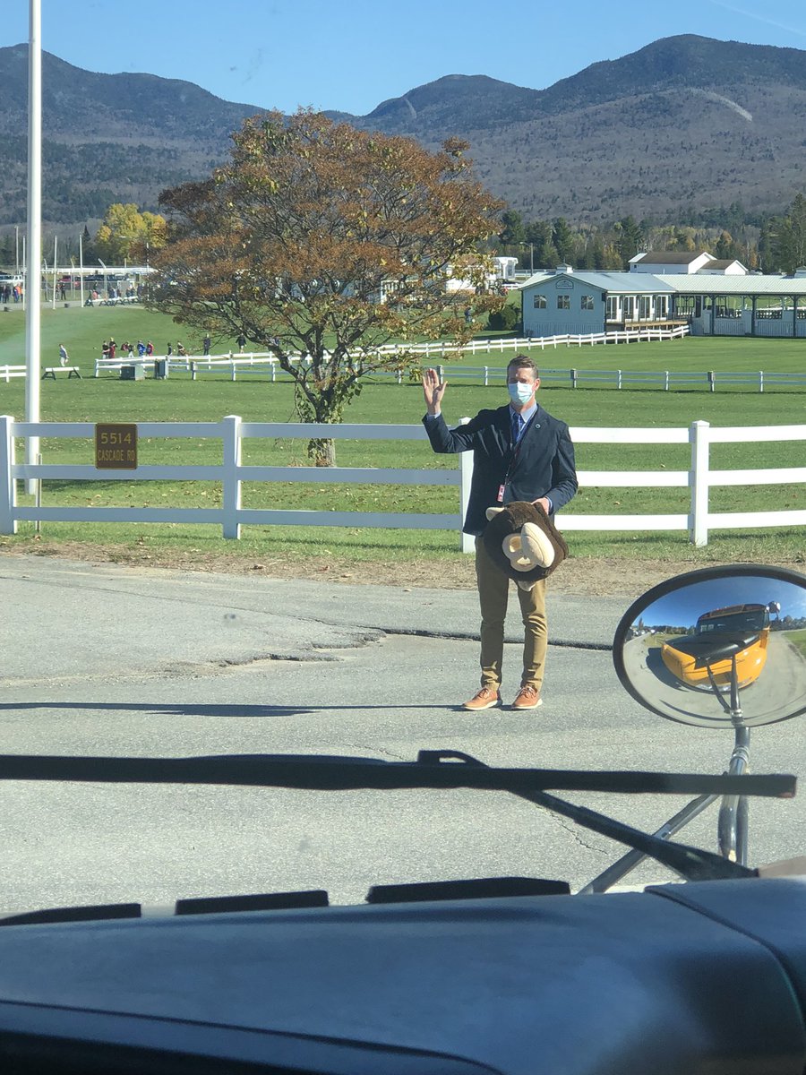 winch_jenny's tweet photo. Mr. Leon saves the day and directs the buses across 73! Thank you, @jason_c_leon #lpcsd @LakePlacidCSD https://t.co/MxJmu34JHB