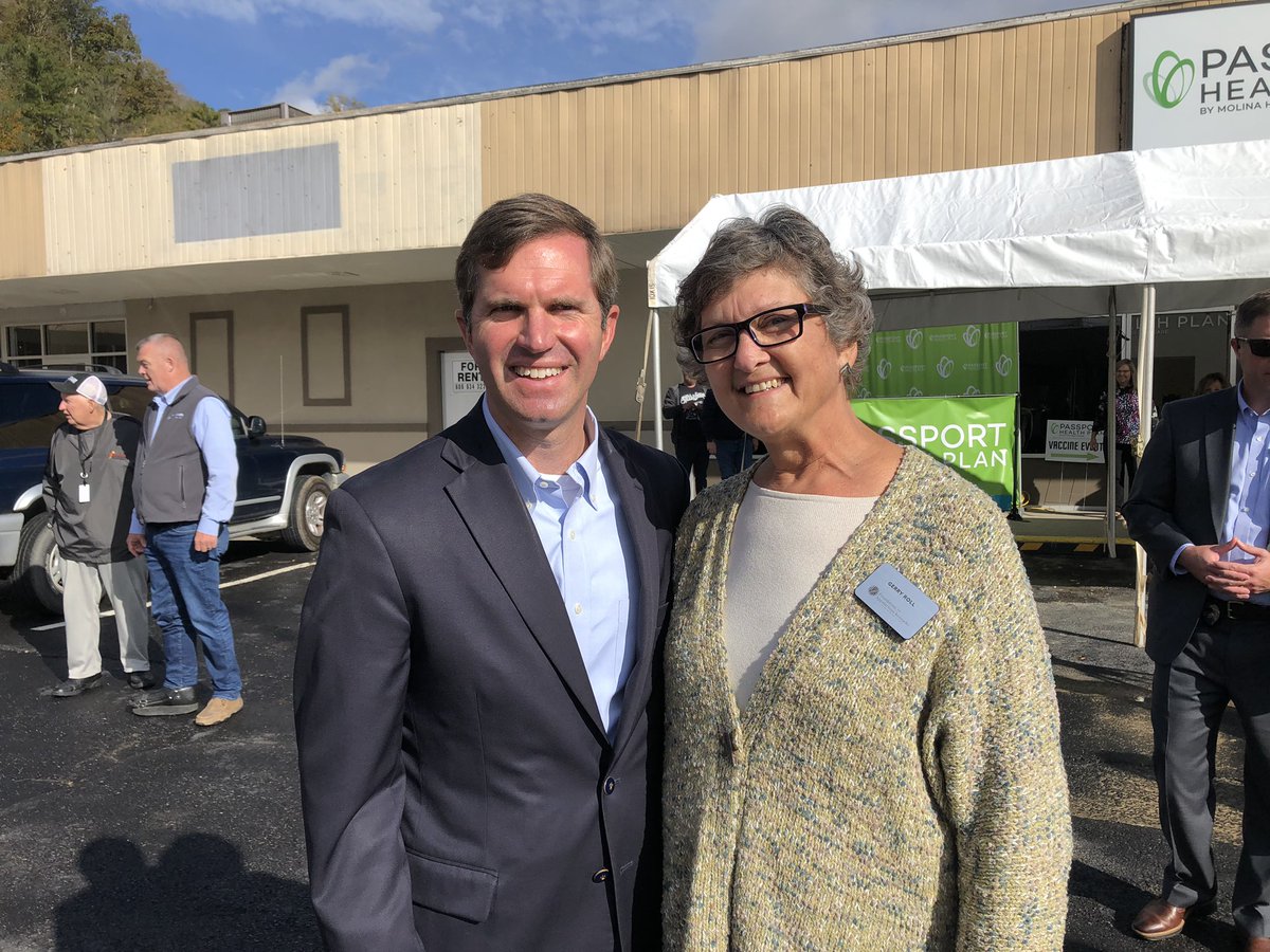 appalachianky's tweet photo. Our community partner, @PassportHealthP along with @GovAndyBeshear, our CEO Gerry Roll, @Smithkysenate, &amp; KY Passport President Ryan Sadler invite you to stop by the Hazard office today (10-2) for your COVID-19 vaccine &amp; flu shot. Moderna and Pfizer available. Walk-ins welcome! https://t.co/ncXNpJNxde