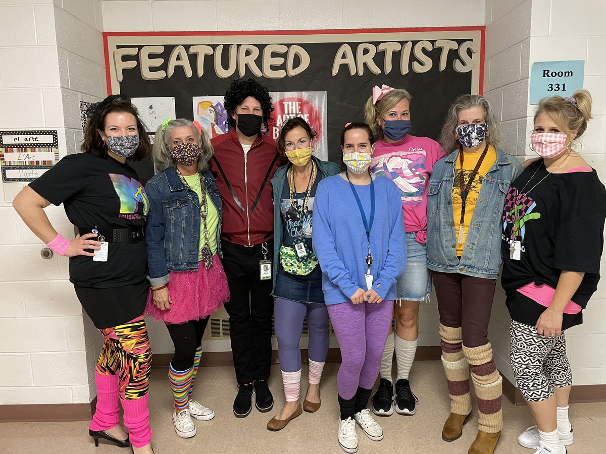 SenoraHackett's tweet image. Happy Halloween from Team 80’s West! @sms8west @ahsd25