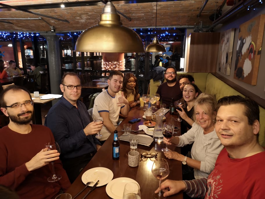 HolaPeopleUK's tweet photo. Photos of our last in-person event in Liverpool, Spanish ❤ English Language Meetup.

We also organise weekly online activities, check them out on MeetUp!
https://t.co/wCplMBdiYD

#Spanish #English #languages #languageExchange #MeetUp https://t.co/Gsc3Wsk0UD