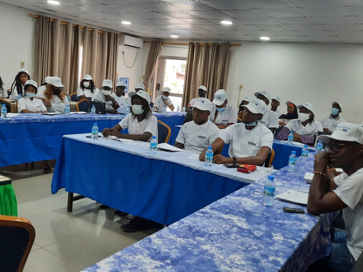 ITCenGuinee's tweet photo. #INTEGRA_Guinée réalise un atelier sur les métiers du #marketing digital à Conakry pour renforcer les capacités de 50 jeunes pour favoriser leur employabilité dans le #digital.
@UEenguinee
#Africatrustfund #teameurope #ITC https://t.co/yv051BSPVn