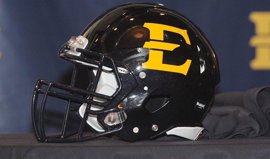 AsaniRedwood's tweet photo. Blessed to receive my first offer first offer from East Tennessee State University @CoachBeck56 @SwickONE8 @GregoryLenny @Coach_JRjones @darealcoachcam1 @coachTWoff https://t.co/6LFxKgl1Sc