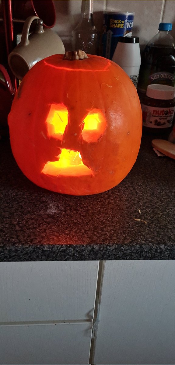 jemmab1989's tweet photo. Joey pumpkin https://t.co/ZghuqML7Sf