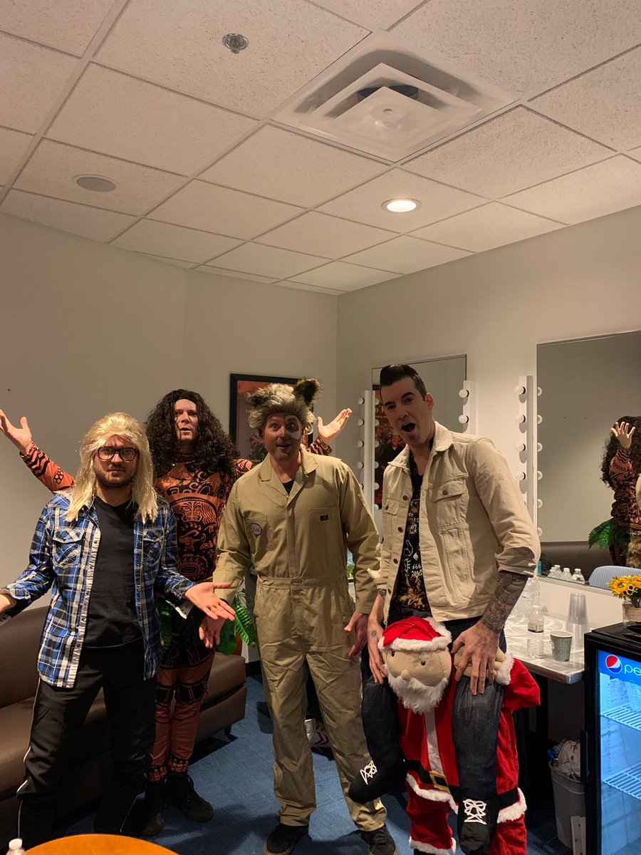 THEORY OF A DEADMAN tweet media
