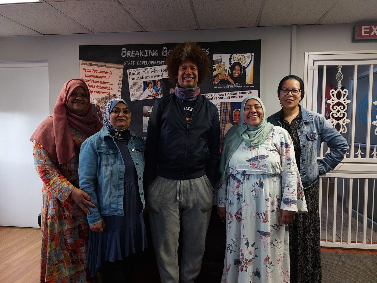 DGadija's tweet photo. Meeting your favourite comedian, and then saying you don't want a picture with them #WhyAmILikeThis https://t.co/AG6CTRiTTq