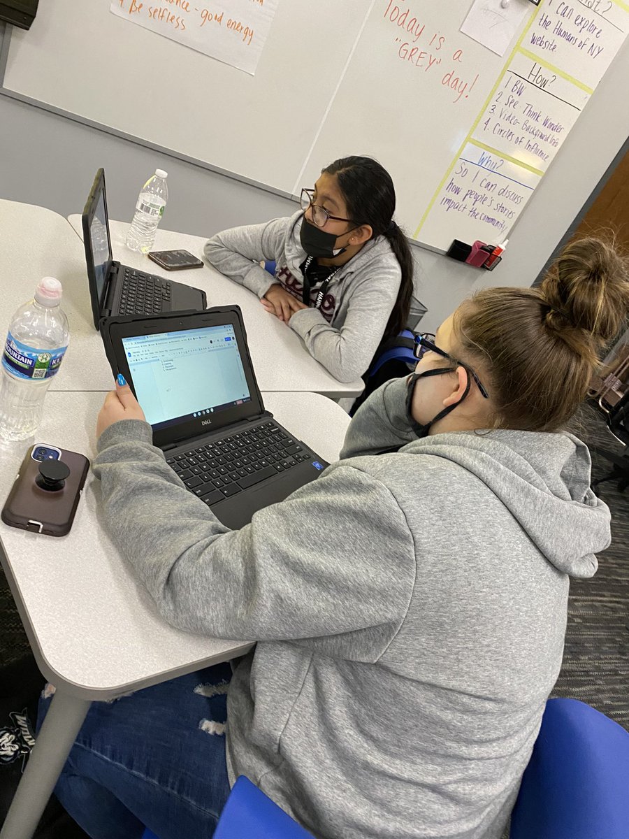 mrstHC's tweet photo. Evaluating interviews and preparing for conducting our own interviews for our #HumansofHammond project has the room buzzing with energy! #schk12 #Wolfpack #HCWolves https://t.co/PF892XqGPR