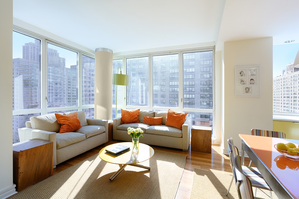 nycexperienceT1's tweet image. It’s easy to wake up refreshed in a luxurious, sun-drenched condo located in the heart of the Upper West Side ☀️

👉🏼 200 West End Avenue, Unit 21B | For Rent | $24,950 | bit.ly/30iD4oq 
​
​#NYCRealtor #ManhattanViews #ManhattanRealEstate #ManhattanRealtor #Manhattan