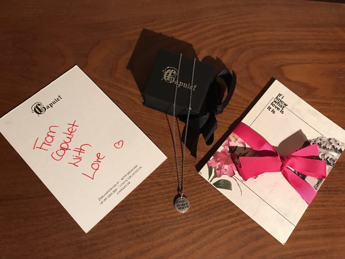 gcje24's tweet photo. Liebes @CapuletJewelry Team! Ihr seid die Besten! Vielen, vielen Dank für meine @theheavynorth Mini Coin! Sie ist so traumhaft schön und man sieht sofort, mit wieviel Sorgfalt und Liebe sie gemacht und verpackt wurde. Bin sehr, sehr glücklich!
❤️
#TheHeavyNorth #MiniCoin #Kette https://t.co/QB1yqnDVWv